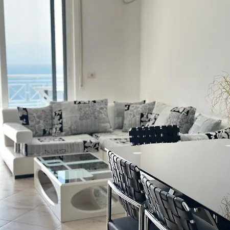 Tini Sea View Σαράντα