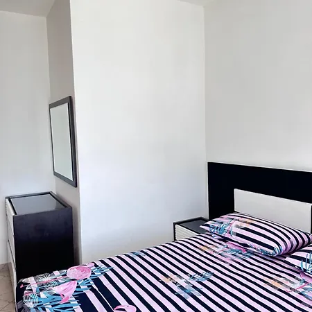 Tini Sea View Apartment *