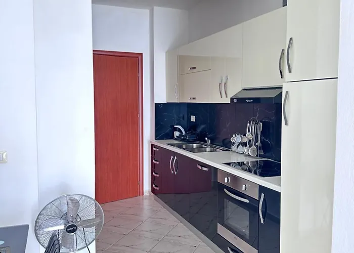 Tini Sea View Apartman