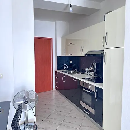 Tini Sea View Апартаменты