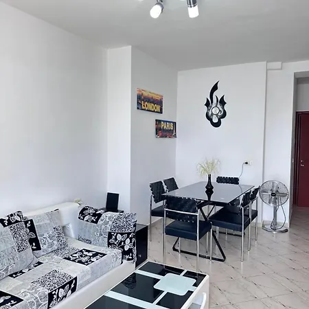 Apartament Tini Sea View *