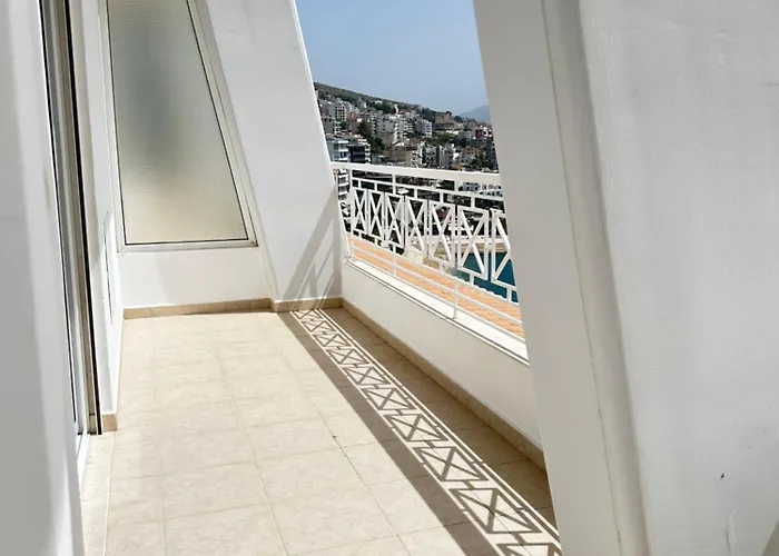 Tini Sea View Appartamento Sarandë
